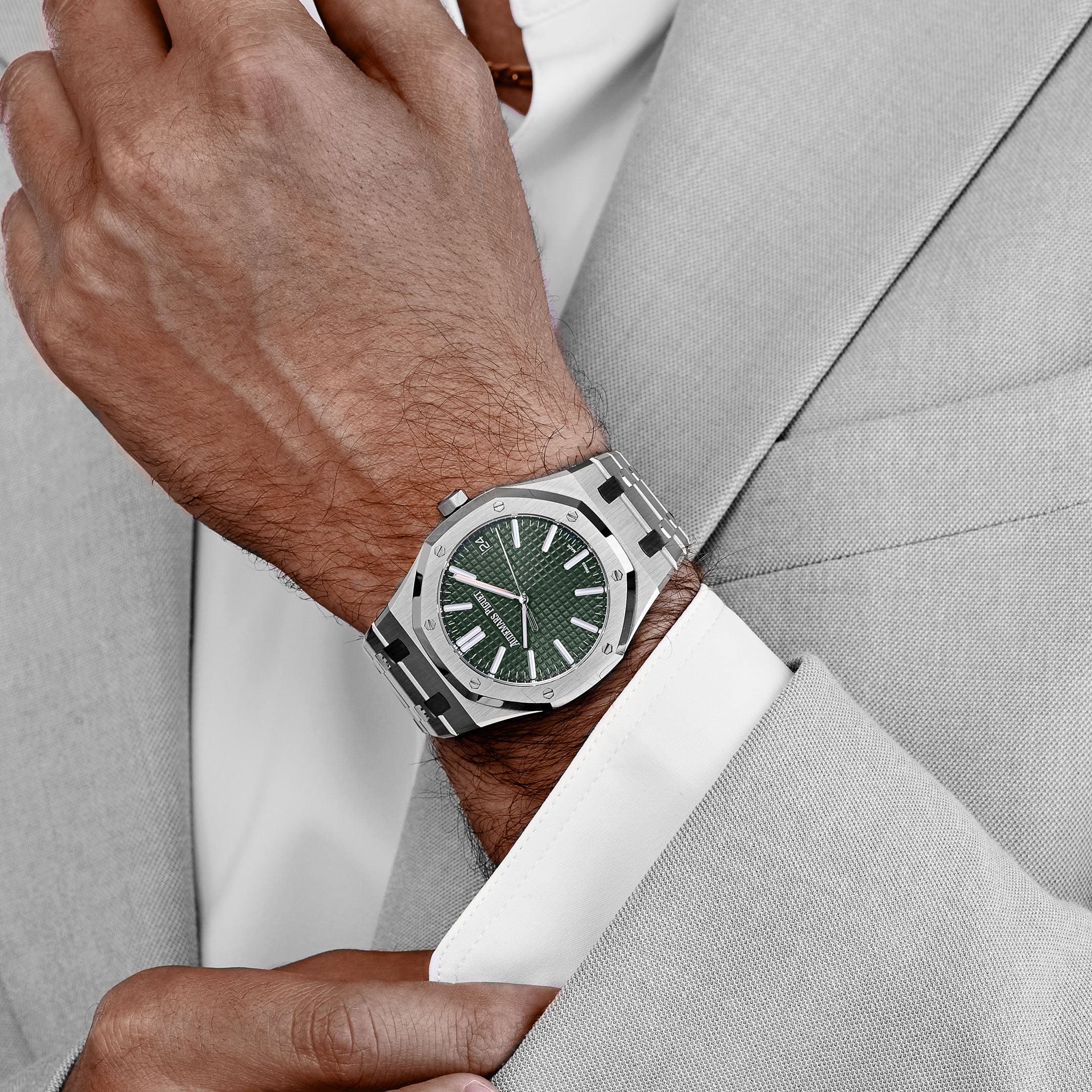 Audemars Piguet Royal Oak 3285 V3 – Swiss Super Clone 15510ST.OO.1320ST.09 Stainless Steel Green Dial (2025)